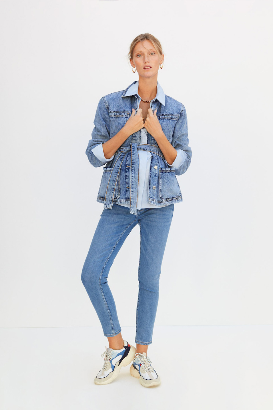 Here's How to Wear Denim Jackets With Your Maternity Outfits