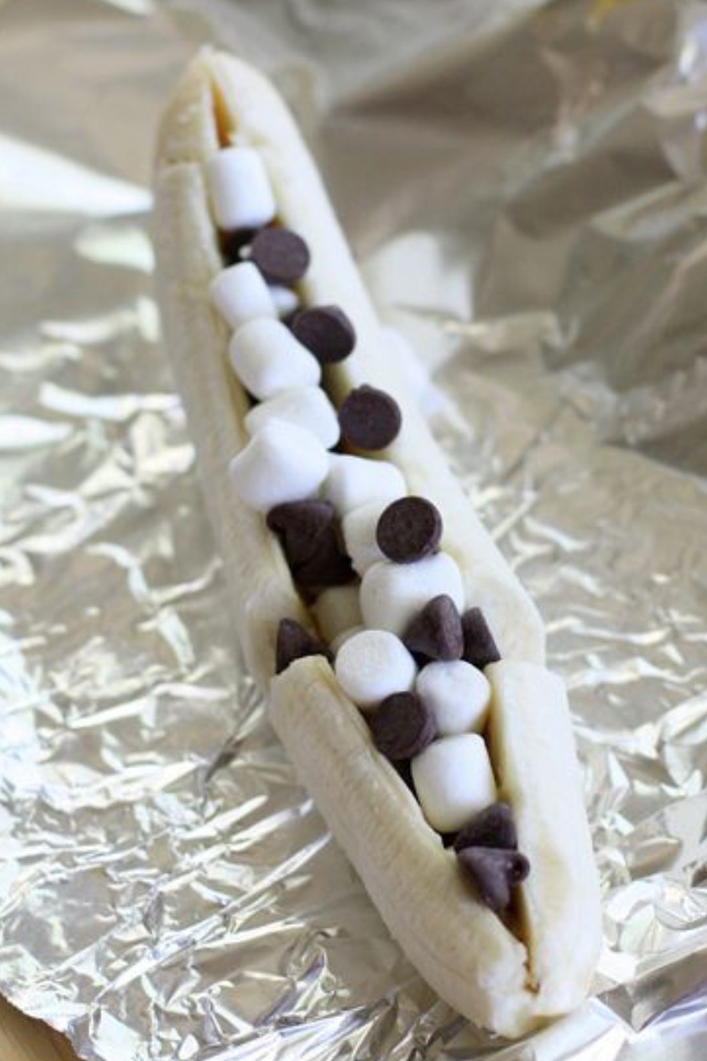 bananas with marshmallows 